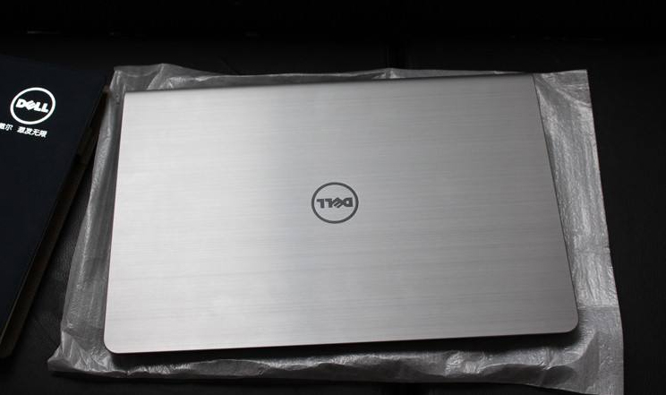 Dell和戴尔维修工程师对比(Dell和戴尔笔记本工作站)